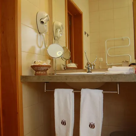 Casa Da Fonte - Historisches Steinhaus Auf Den A By Interhome