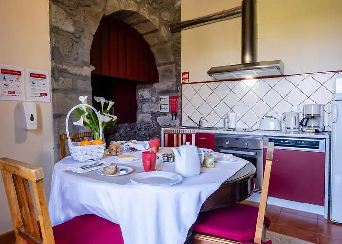 Casa Da Fonte - Historisches Steinhaus Auf Den A By Interhome Сasa de vacaciones