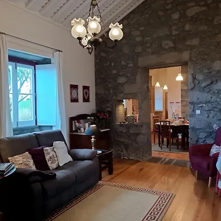 Ferienhaus Casa Da Fonte - Historisches Steinhaus Auf Den A By Interhome