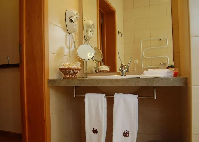 Casa Da Fonte - Historisches Steinhaus Auf Den A By Interhome