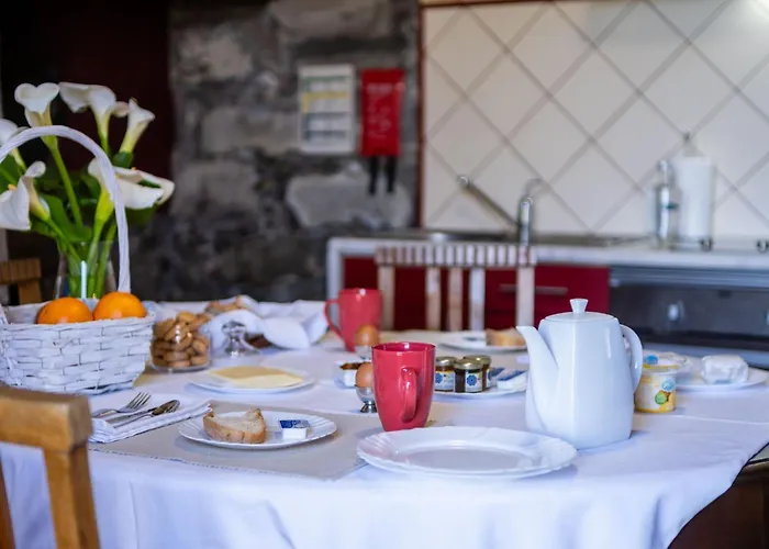 Ferienhaus Casa Da Fonte - Historisches Steinhaus Auf Den A By Interhome